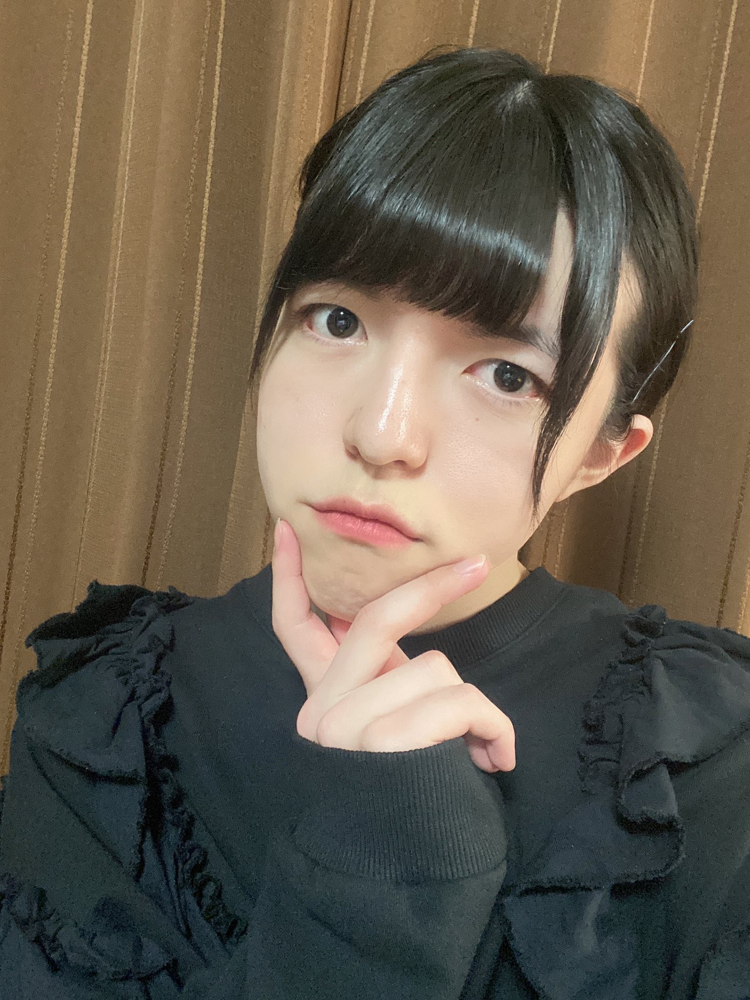 ねむちゃ 結んでみた 生え際の形がちゃんと男なんだよな 笑 T Co Nfeemddqdx Twitter