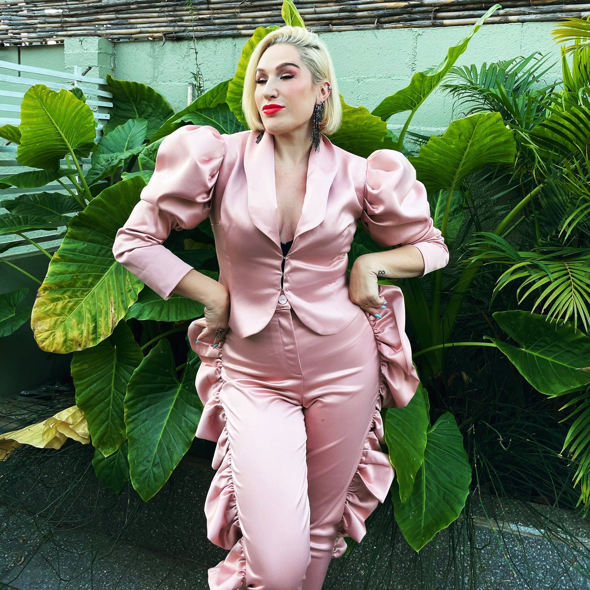 tamaradey's tweet photo. Pink Ruffle suit by David Hutt #stylesyndicate https://t.co/VRaUEsXi1B