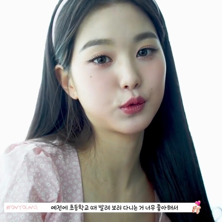 hourly wonyoung tweet media