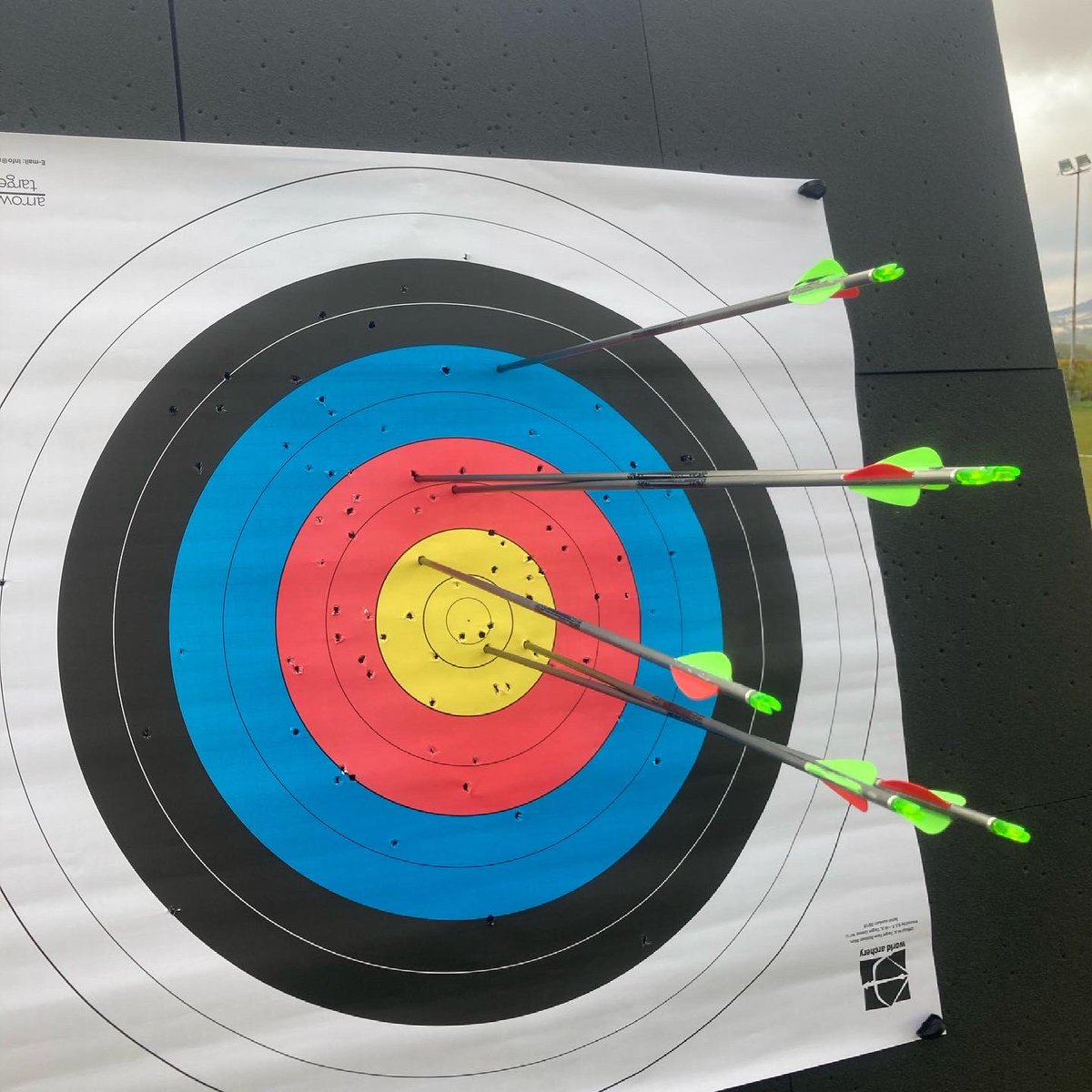 VaughanBudd's tweet photo. Our first session back!! Really enjoy and wasn’t as rubbish as we’d thought we’d be after such a long time off. And not really having been doing it for very long anyway. 

#archery #neatharchers #archery🎯  #fieldarchery #archeryrange #barebow #barebowarchery #recurvebow https://t.co/pkHTXxMcGM