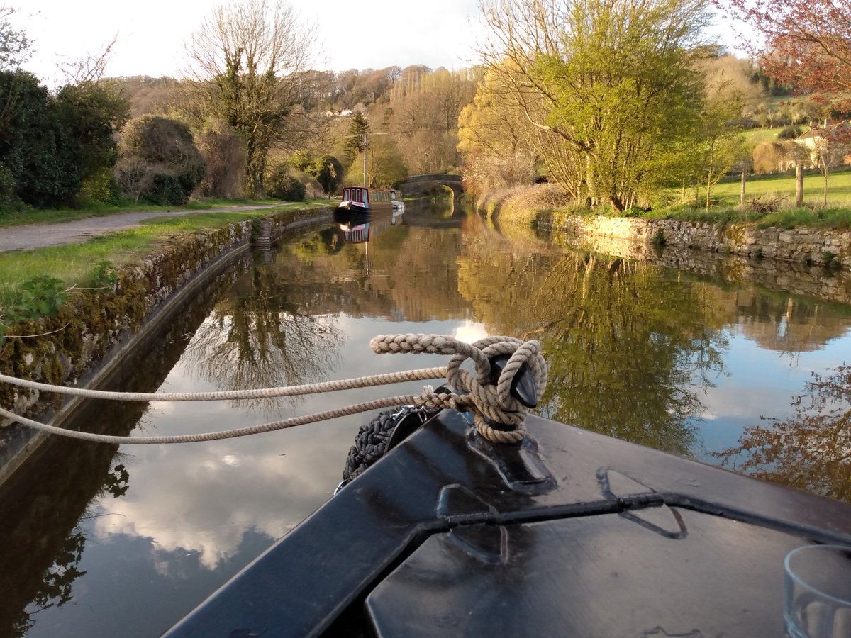 AbcBoatHire's tweet photo. Waking up on the Kennet & Avon Canal, what a great way to start the day! Thank you for sharing your holiday photos with us!
We would love to see your holiday photos: https://t.co/dMVmV9KOA3
Who is on an ABC boat today?
#ABCBoathire #weekend #narrowboat #narrowboatholiday https://t.co/XAacOKZP9d