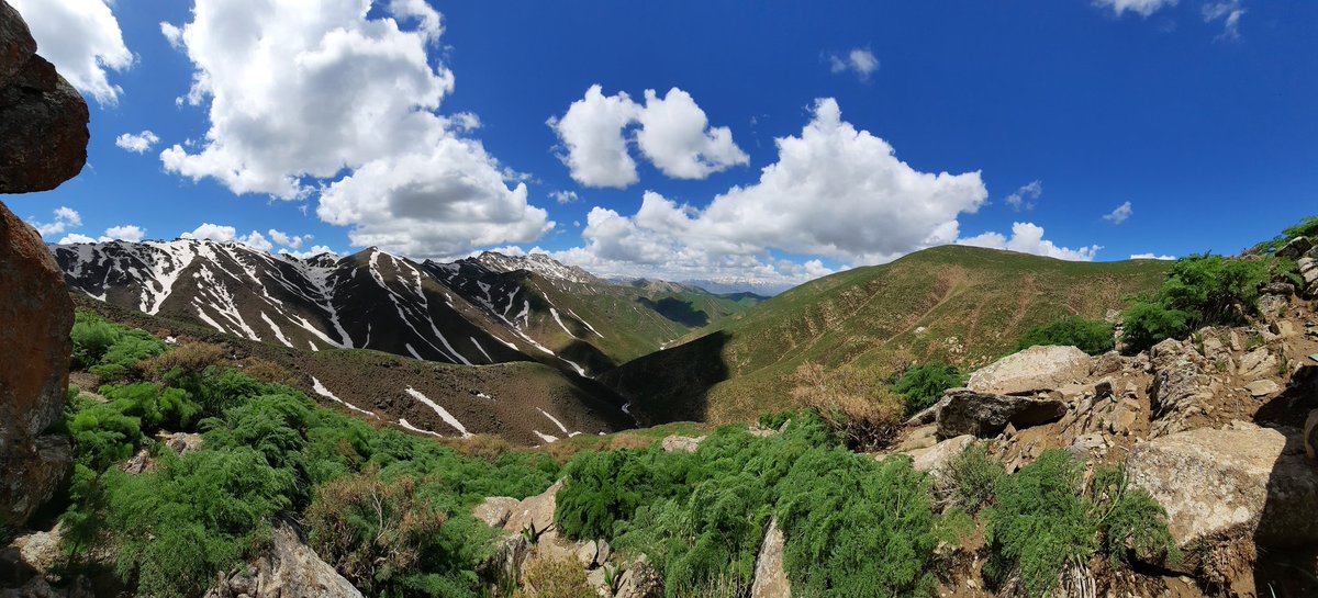 dere_talat's tweet photo. Aşk ile koskoca dağları düz ettim. ...

Ey gönül derdinden etme şikayet, yüce dağlar gurur duyar karından. ... https://t.co/wDuOTOhhzK