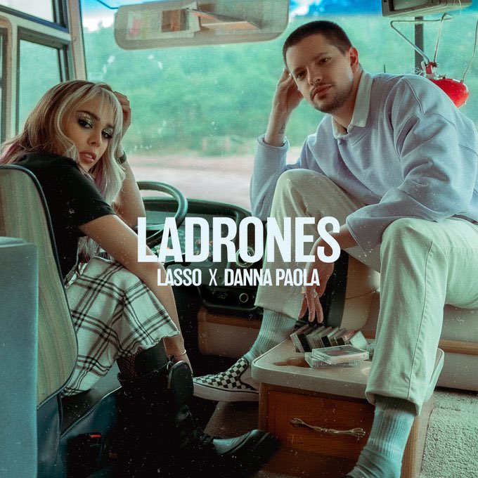 culture_cycle's tweet photo. Danna Paola lança música! ✨
.
Ladrones é em parceria com Lasso e já está disponível nas plataformas de streaming.
.
Assista: https://t.co/z1BNaVm2u0
#dannapaola #lasso #ladrones #music #single #video #musicvideo #culturepopcycle https://t.co/vH3nDlvvui