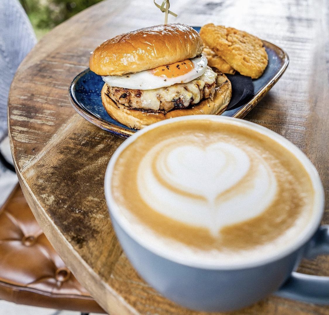 Flat Cap Hotels tweet media