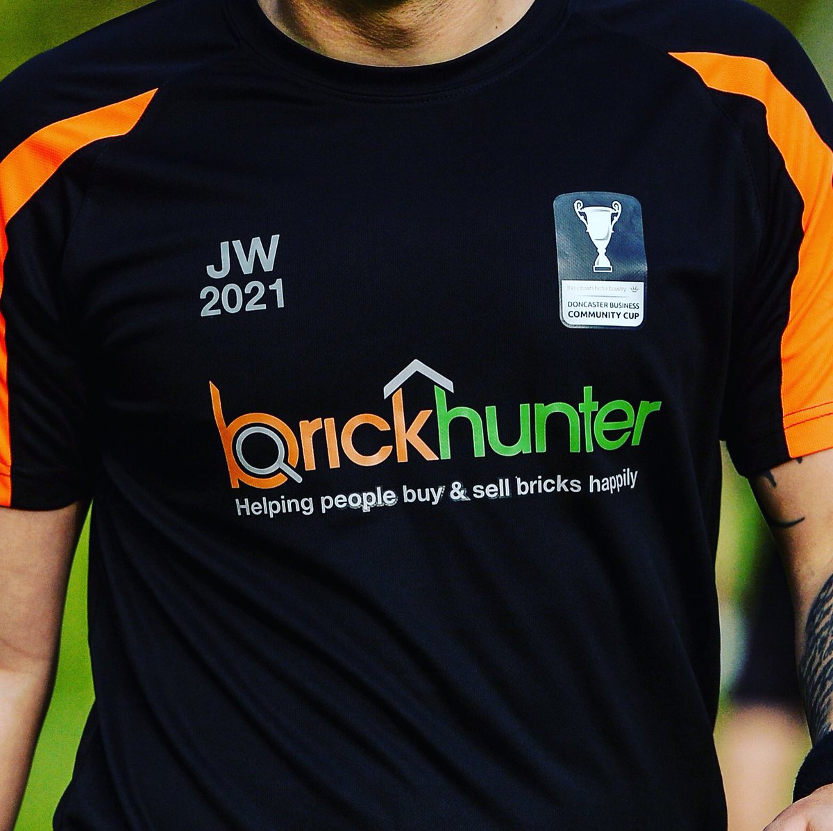 How good do the training tops look for the Commercial Legends? Thank you to sponsors <a href="/brickhunter/">Brickhunter Ltd</a> for your ongoing support . #charity #football #fundraiser #community