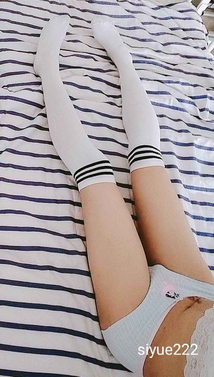 初来推特 欢迎大家转发啦   #线下 #女装子 #腿精 #伪娘