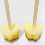 プッチンプリンに木製スティックを刺して凍らせると？絶品アイスに早変わり!