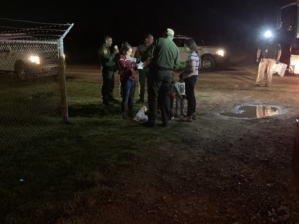 Julio Rosas on Twitter "On the ground in Brooks County, TX with the sheriff’s office, about an