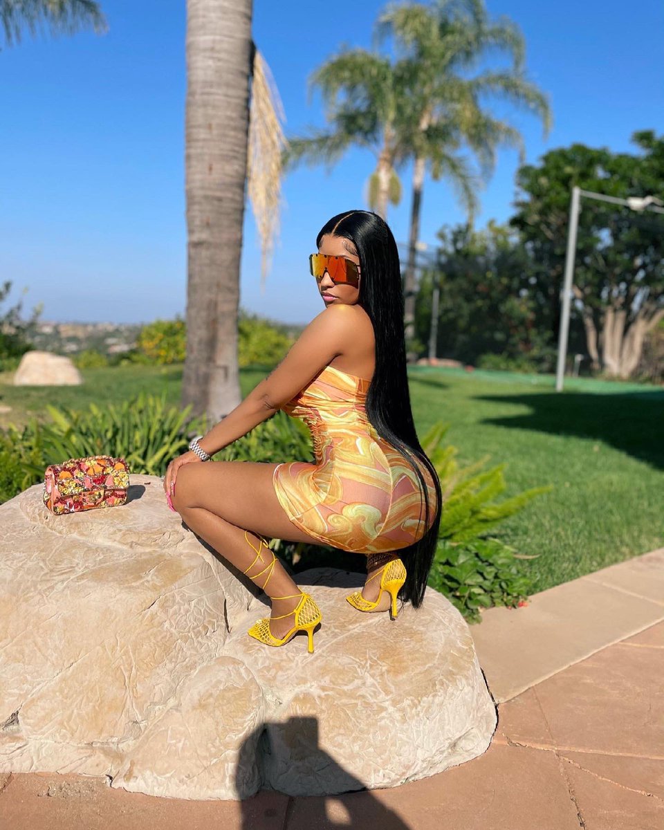 defendnm's tweet photo. Nicki Minaj Is The Best Female Rapper . https://t.co/7Q0nHc1JMp