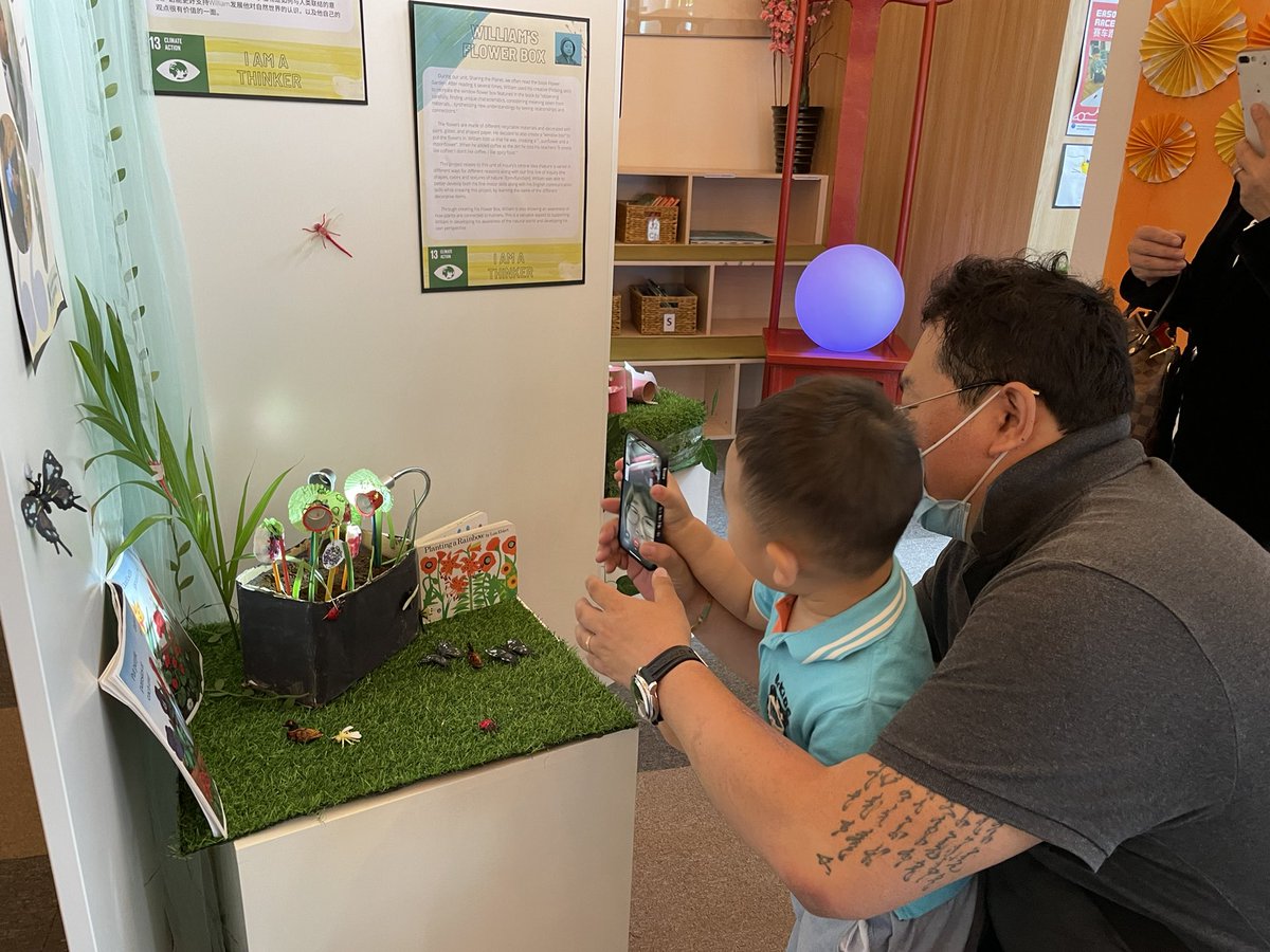 casey_bucheler's tweet photo. Our #IEYC Community putting our children at the centre of their learning #MiniX #activelearners #community #loveoflearning #teamwork #cycleplanning #learningtolearn https://t.co/oBp0gl9ooE