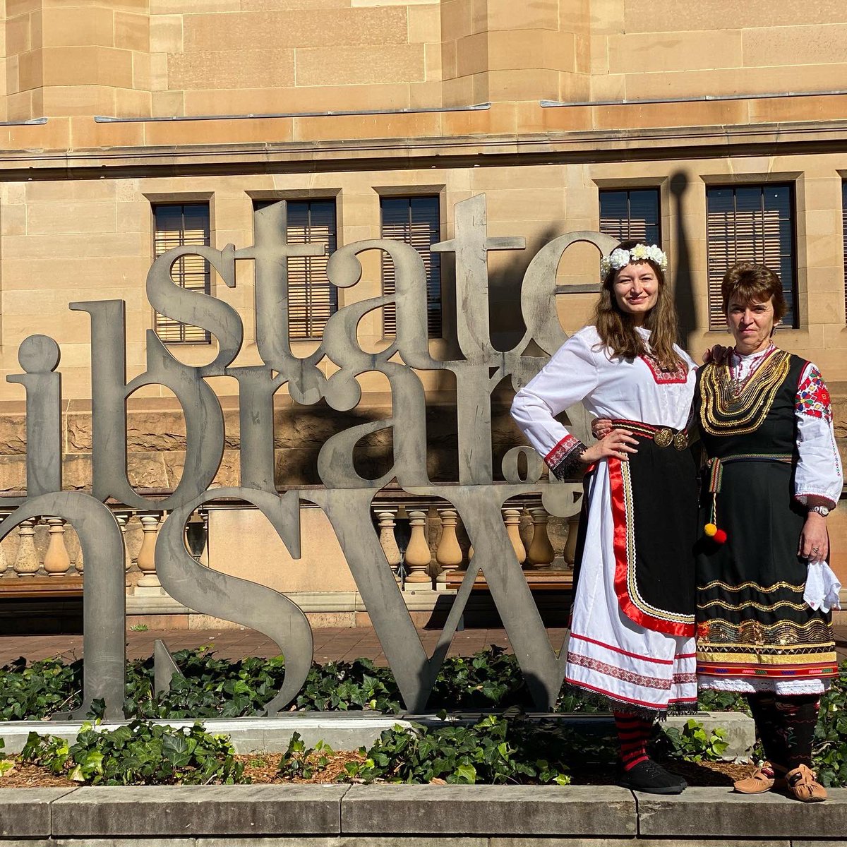 RodinaSydney's tweet photo. Traditional bulgarian horo, music and fantastic dancers are part of our Cyrilic festival at the State Library of NSW today🇧🇬#horo #bulgariandance #eventsydney #festival @m_culturalnsw #cyrillicfestival #alphabeth https://t.co/78nHck1uc6