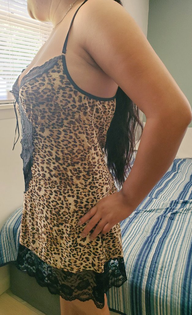 RelatosErotixxx's tweet photo. Un seguidor nos manda esto de su esposa RT si te gustaría tenerla en 🐶 https://t.co/QdRQqFACz8