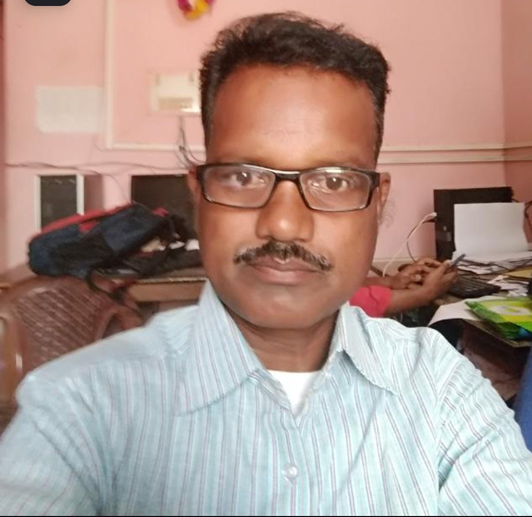 Imteyaz_md's tweet photo. कोरोना ने एक और मनरेगा कर्मी लिटु उराव (बेड़ो प्रखंड) की जान ले ली..
माननीय मुख्यमंत्री @HemantSorenJMM माननीय ग्रामीण विकास मंत्री @Alamgircongress  से आग्रह है तत्काल 50 लाख का मुआवजा दिया जाय
@BannaGupta76 https://t.co/99AAdPv6r9