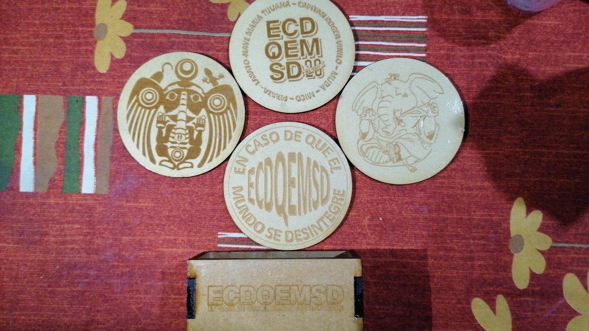 YunuenLoya's tweet photo. @desintegrados_ #ECDQEMSD #5MilRazones para festejar el mejor Podcast del mundo mundial!!! @NEncaso @VrixLa https://t.co/RIkkxV2ZEC