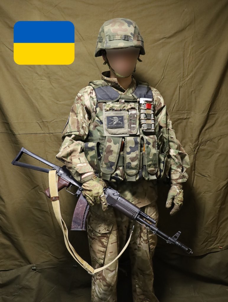 #この装備してて言われた悲しいこと

”ロシア軍“