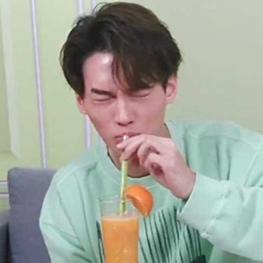 กู๊ดบอยของหม่าม๊า tweet media