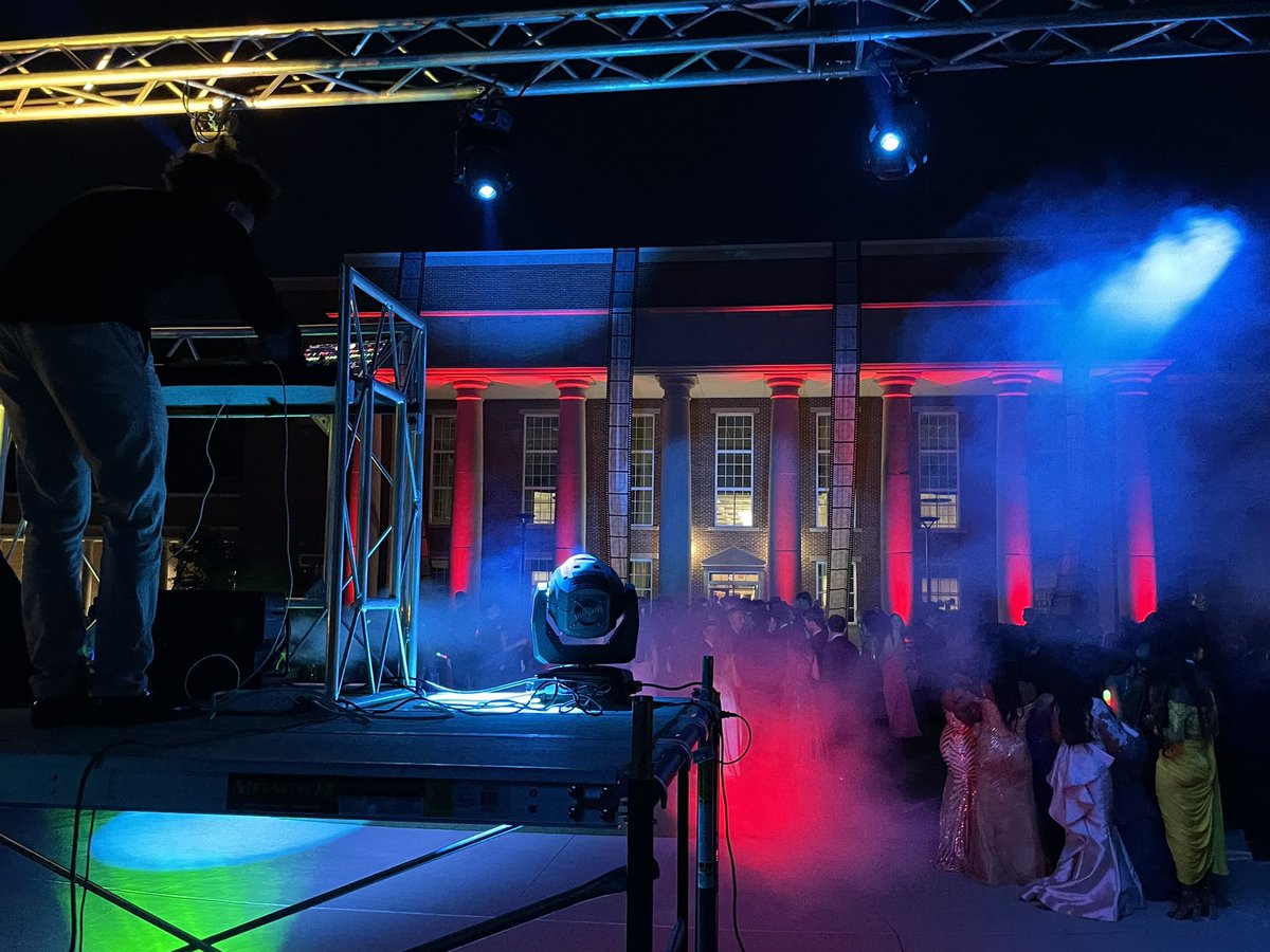 4) Not a better venue in the #ETXRepublic to hold the 2021 <a href="/TLRedRaiders/">Tyler Legacy High School</a> “Vintage Prom” than right here 👇👇👇 in our beautiful courtyard…A great time was had by all &amp; it was so awesome seeing our Seniors Smile, Laugh &amp; Dance #ThatsAWrap🎬