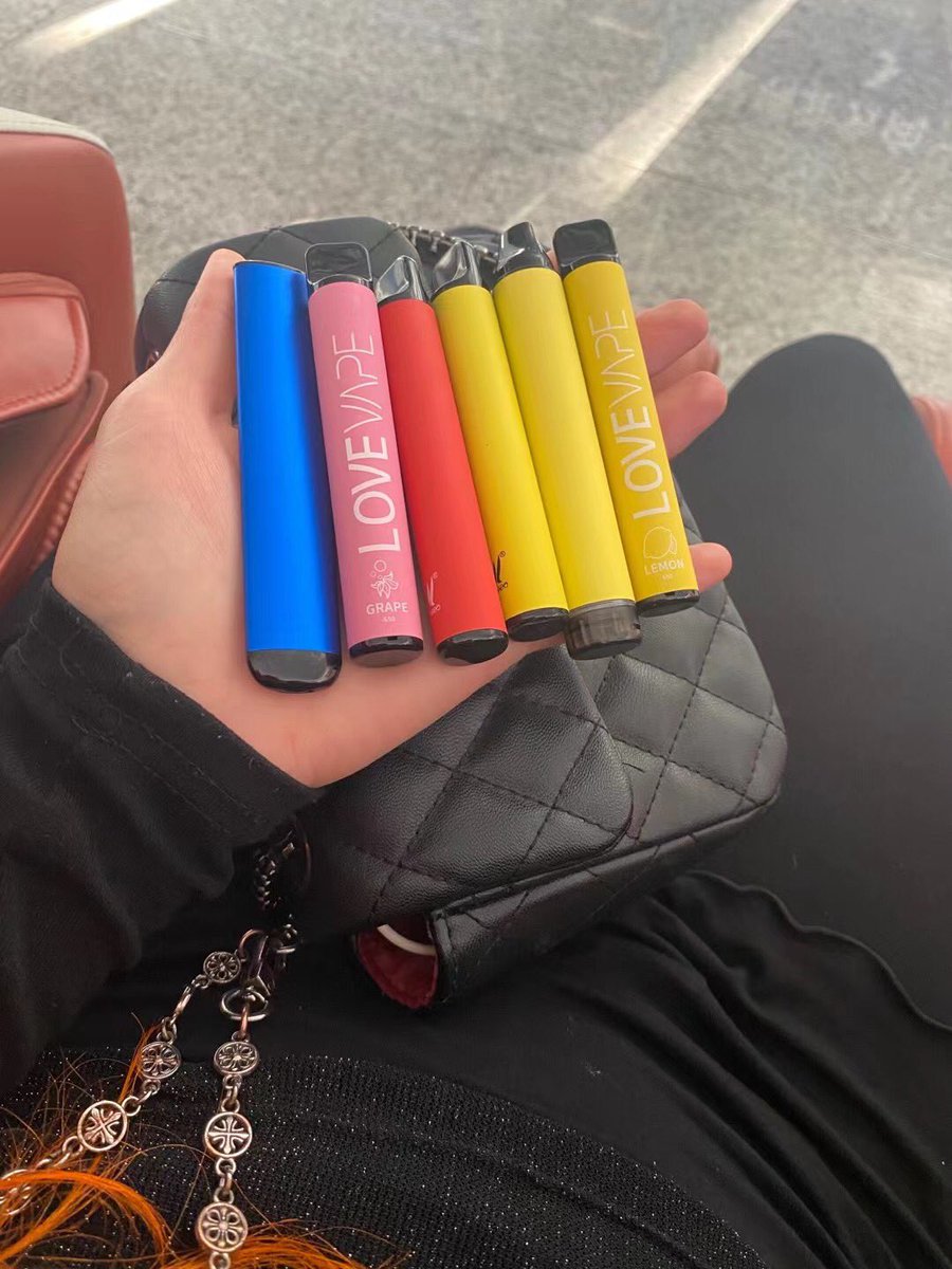 generalli_2k's tweet photo. #vape #nicotine #flavor #hooker #sellandbuy #buy #sell #vape #2021 #Apple #ad #ottawa #canada #woodridge https://t.co/5ErbI6Lqji