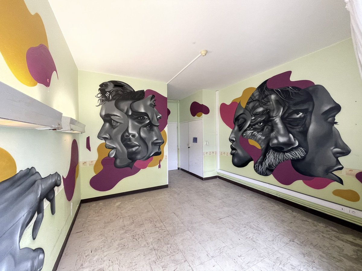 ArtNantes's tweet photo. Peinture de Smoka dans l’ancien hôpital du Loroux Bottereau (44) pour le futur festival Echo #arturbain #streetart #100pression #artnantes #streetartNantes #Nantes https://t.co/c4VtZFgV2Y