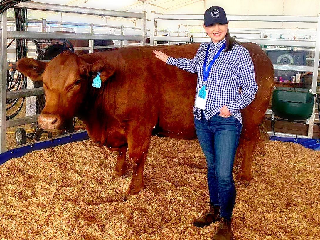 ButcherGirlAli's tweet image. I'm serious when I say I support 'Paddock To Plate'!

Sustainable farming, of cattle treated right, produces the highest quality meat that is handled with the upmost care until it's on your fork - that's the Australian way.

#BeefAustralia
#AustralianBeef
#SupportAustralian