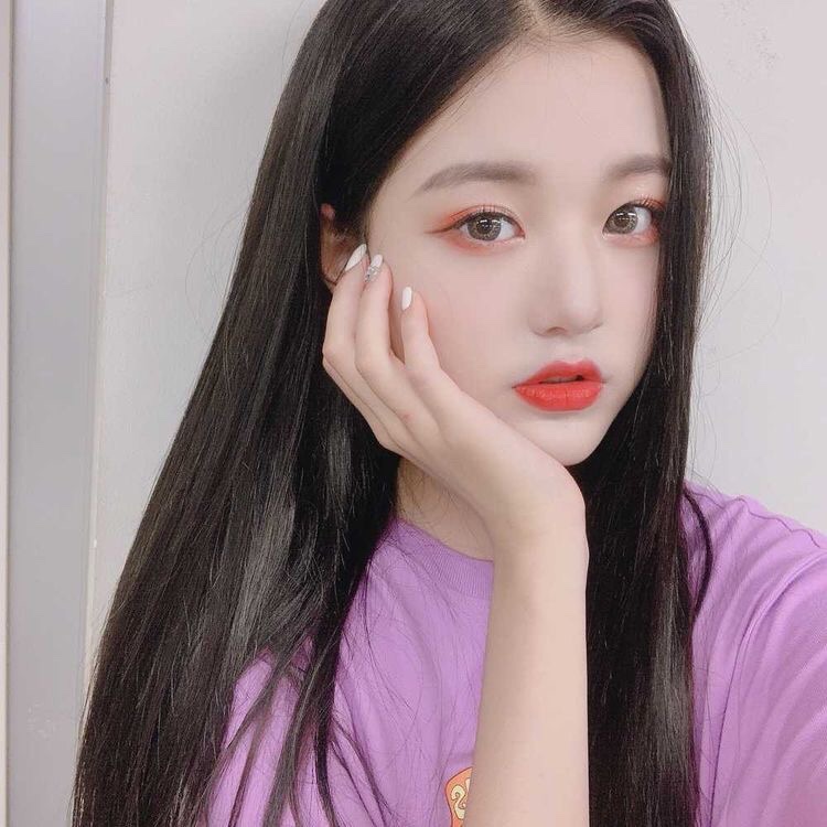 hourly wonyoung tweet media