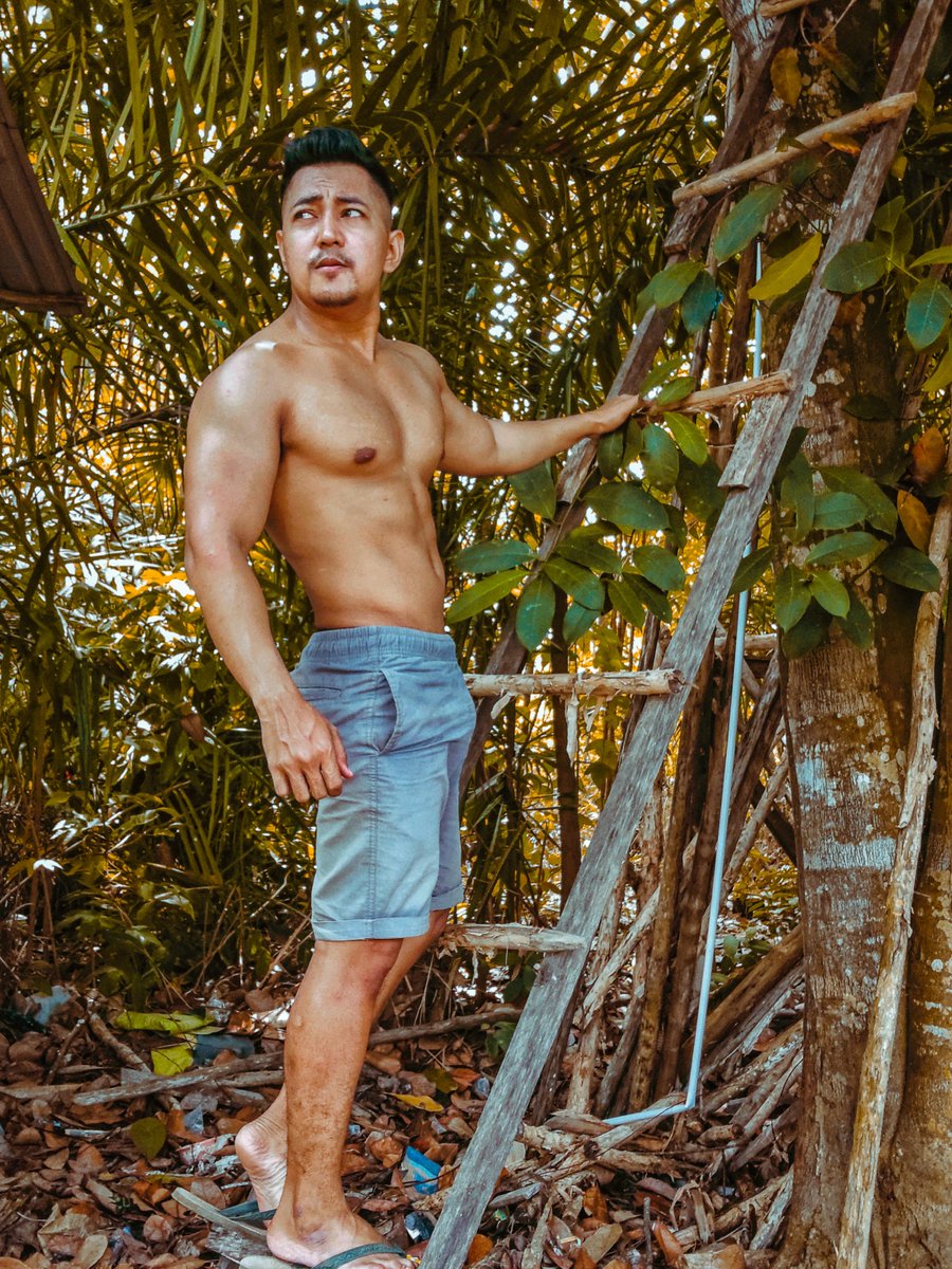 jertum_dhawan's tweet image. As like Summer in this photo. im escaping from the city to follow the sun. #aesthetic  #goodshoot #goodvibes . #aslikesummer #jertumdhawan #indonesia #mix #Hindi