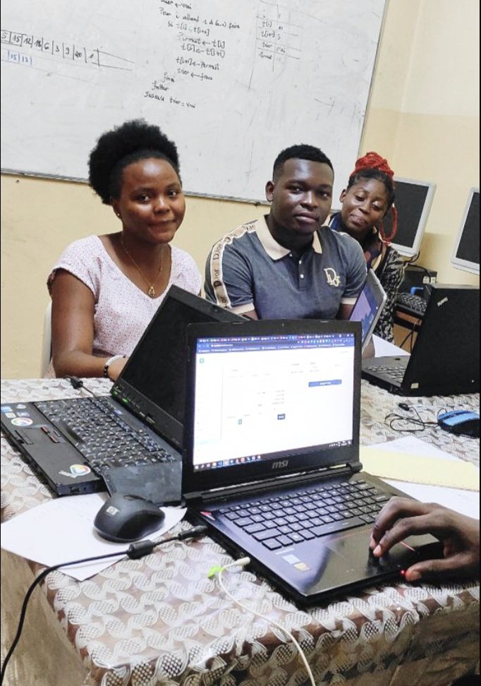 Raissa0132's tweet image. Séance 6 : Exercices pratiques sur la structuration et mise en forme d&apos;une page Web 👩🏽‍💻
Petit conseil 🧏🏽‍♀️ pour la mise en page d&apos;un site, il est plus intéressant d&apos;utiliser les flexbox 😉
#seedcommunity 
#xcodepath 
#path_web