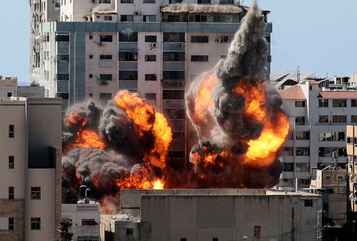 Rabbim Filistini izleyen Müslümanlara İslâm ferasetini ve birlik ve beraberlik nasip et.
#GazzedeSoykırım