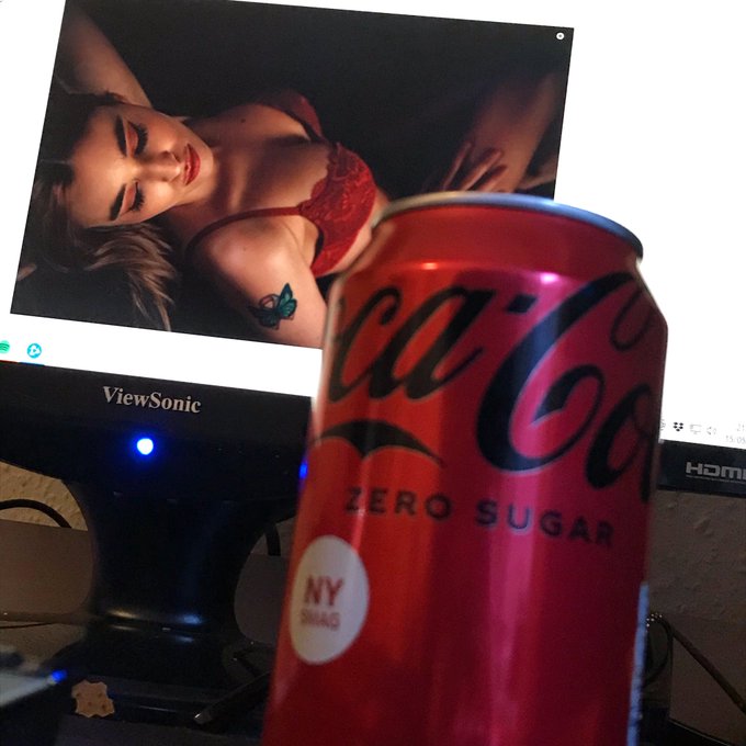 Great news! I&rsquo;ll be on Patreon very soon😍 just waiting for them to review my page!  I&rsquo;ll post a link<a href="/tag/model"class="tags"><span>#model</span></a><a href="/tag/gamer"class="tags"><span>#gamer</span></a><a href="/tag/babe"class="tags"><span>#babe</span></a><a href="/tag/gamergirl"class="tags"><span>#gamergirl</span></a><a href="/tag/pictures"class="tags"><span>#pictures</span></a><a href="/tag/cola"class="tags"><span>#cola</span></a>