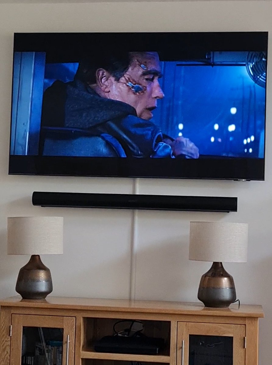 JJBensons's tweet photo. Installation of TV and Sonos 5.1 surround sound. https://t.co/9sb7l3yjbz