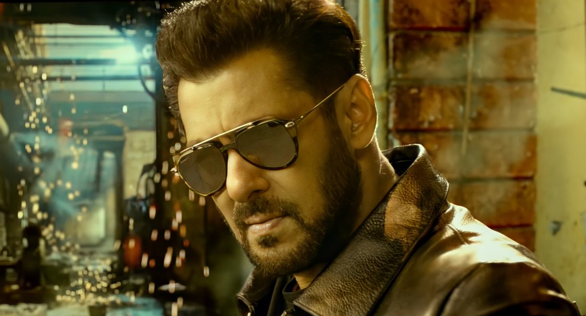OlidAhmed07's tweet photo. #Radhe Crosses โน 180 cr collection on OTT. #BLOCKBUSTER.. #RadheYourMostWantedBhai @BeingSalmanKhan @DishPatani @RandeepHooda @PDdancing @SKFilmsOfficial @ZeeStudios_ @ReelLifeProdn #RadheBlockBuster https://t.co/8dfihme7FE