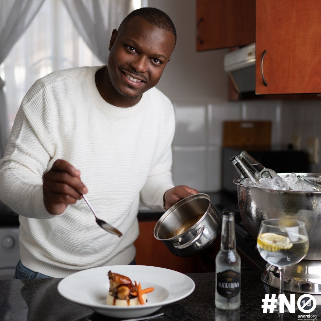 ChefMarcusZA's tweet photo. Be bold and celebrate your craft, uniqueness, and talent.

#OwnYourCrown @blackcrowngnt 

📷 : @_Sibonelo_N https://t.co/IlGP7J5T5B