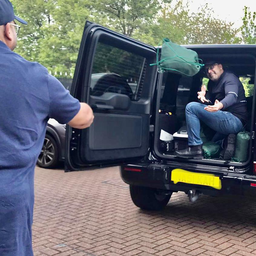 handonheartwwp's tweet photo. Homeless Outreach Drive 1 : With @wihlondon !

Over 100 of the 1000 essential packs have been distributed at Hand on Hearts first drive (out of 13) in collaboration with the inspirational Who is Hussain.

#HandonHeart #SpringHomelessCampaign #HelpEndHomelessness https://t.co/SbK1rCoj9d