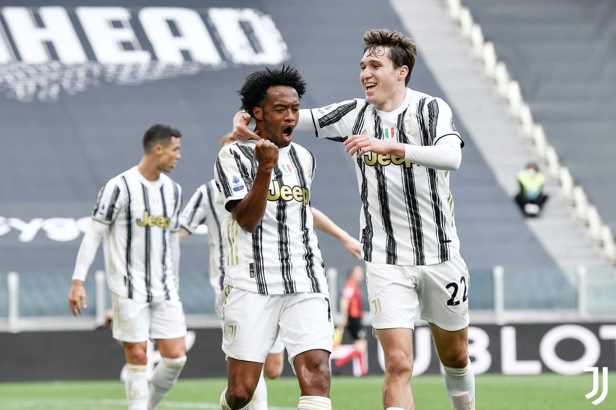 juventusfc's tweet photo. 😄💪#SundayVibes ⚪️⚫️

#JuveInter #FinoAllaFine #ForzaJuve https://t.co/BWP4Sdh5lQ