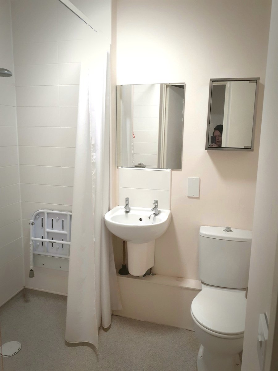 Osbornehouse_AH's tweet photo. We have one available property to rent. Carpets, cooker, blinds and curtains in place. Plus 2 weeks FREE rent! For further information ring Ben or Ann on 0191 2344512
@Osbornehouse_AH
@AnchorHanover
#RentedProperty
#Wallsend NE28 6PY
#petfriendly
#studioapartment
😀🐕🐈🏚 https://t.co/QWITVZcPch