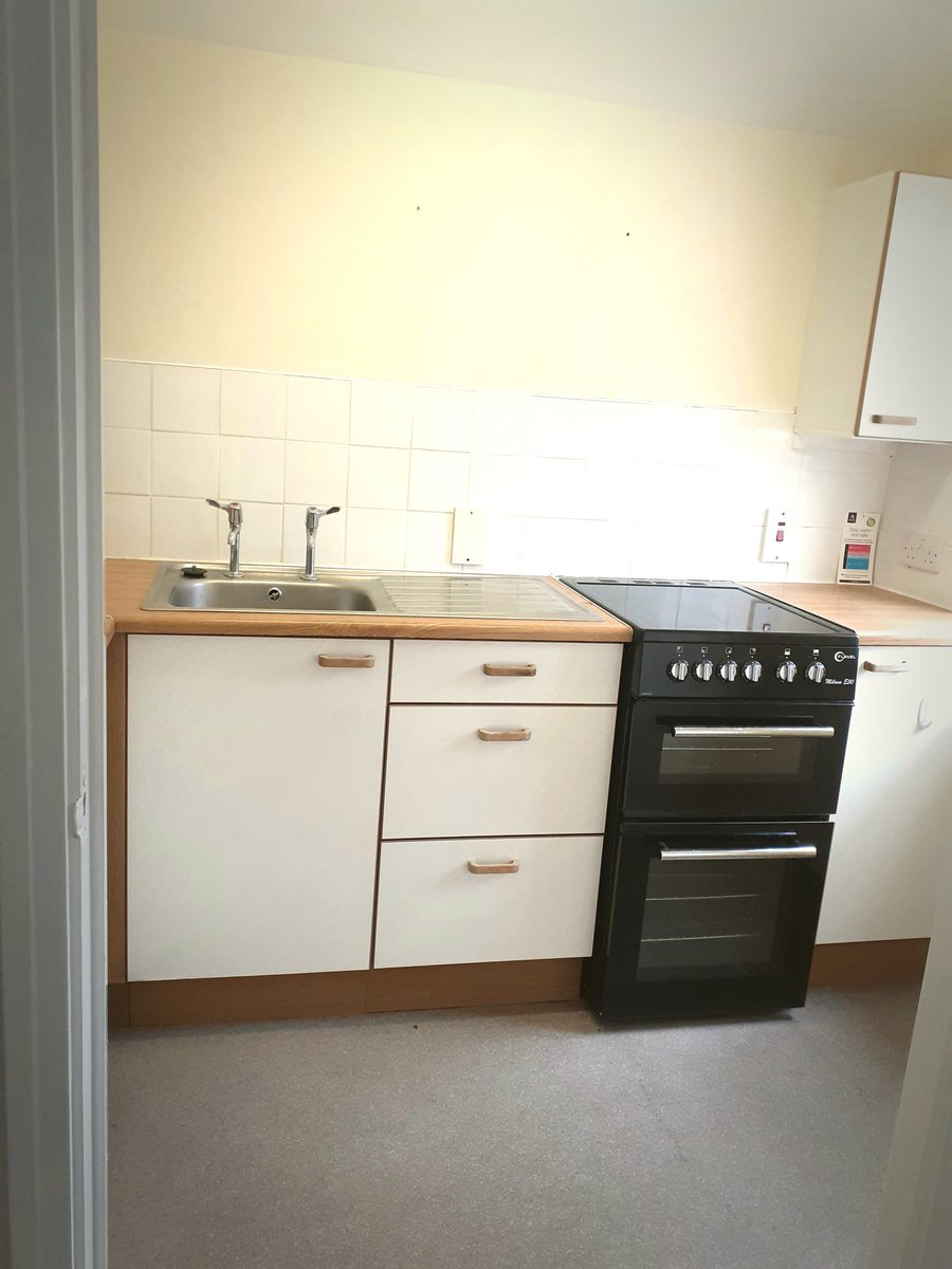 Osbornehouse_AH's tweet photo. We have one available property to rent. Carpets, cooker, blinds and curtains in place. Plus 2 weeks FREE rent! For further information ring Ben or Ann on 0191 2344512
@Osbornehouse_AH
@AnchorHanover
#RentedProperty
#Wallsend NE28 6PY
#petfriendly
#studioapartment
😀🐕🐈🏚 https://t.co/QWITVZcPch