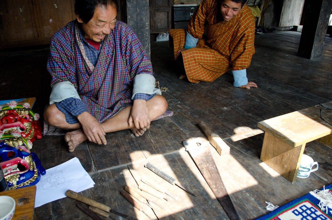 MareikeWulff's tweet photo. One of the biggest joys of my job?
Listening to and experiencing the joy of a craftsman master explaining his profession. (Kesang Gyamtsho, mask carver, Khengkhar, Bhutan 2012) #BhutanStudies #MaterialCulture #CulturalPractice #TibetanBuddhism #SocialAnthropology https://t.co/o6lDJRpfIn