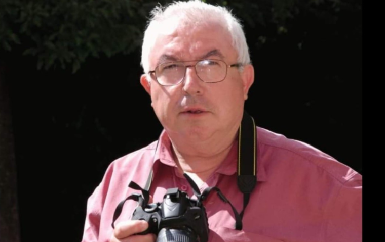 LaRep77's tweet photo. ⚫️Mort de Bernard Hup : adieu "Monsieur le journaliste de La Rep" https://t.co/c80iOfX2zW via @actufr https://t.co/Bwdr1CYg2V