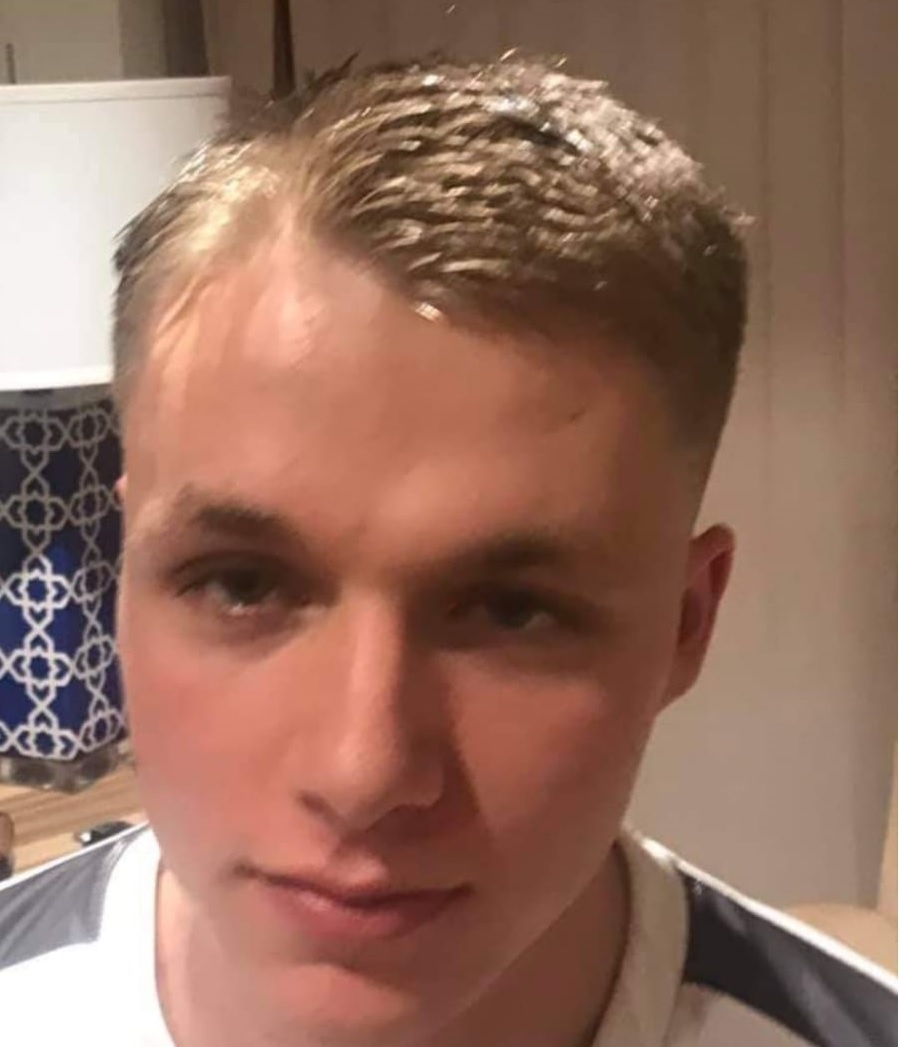 ⚠️ Have you seen #missing Joe Donnelly, age 21, from #Stevenage? He was last seen in on 7 May.  He is 5ft 8in, slim and blond. He has links to #Hatfield, #WelwynGardenCity and #Southampton. If you have seen him:
•📞 Call 101.
•📞 If you are with him now call 999.
↪ Pls RT