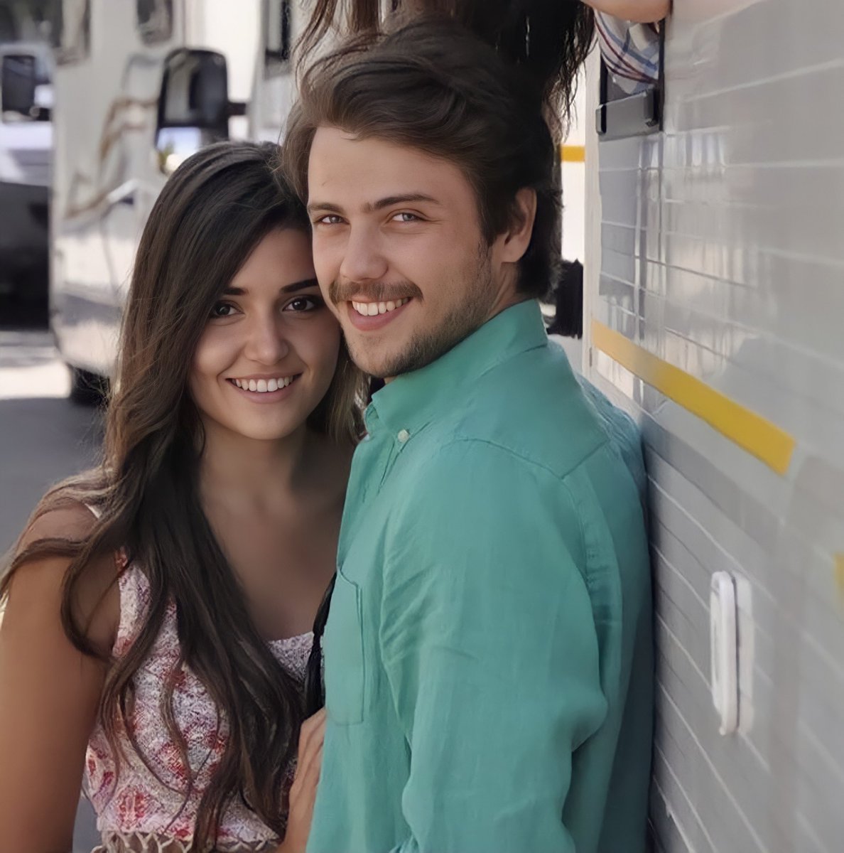 handetolqa's tweet photo. Özledimmm😔😔❤️ @HandeErcel @tolgasaritas 
#handeercel #handeerçel #handemiyy #tolgasaritas #tolgasarıtaş #gunesinkizlari #alsel #alselaşkı #hantol #uzaydakimavigözlüçocuk #kocagözlükız #alimertoğlu #selinyilmaz #uzayfandom #bestcouple https://t.co/j3RI0rDFI0