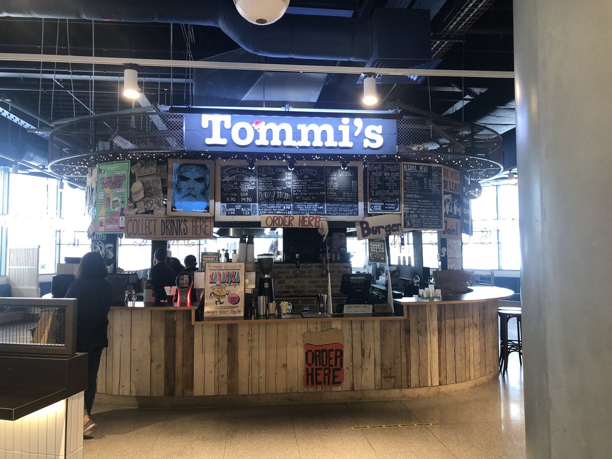 3rd country I’ve eaten <a href="/BurgerJointUk/">Tommi's Burger Joint</a> at. Iceland, Norway and now UK. 

One of my favorite burgers 🤤