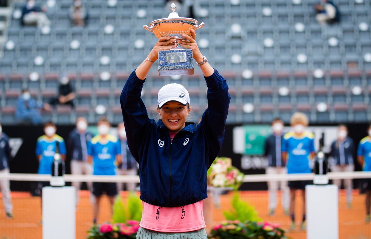 WTA's tweet photo. 👐 Saving match points in the Round of 16
💪 Winning her QF AND SF on the same day
😮 Clinching a 1st WTA 1000 title 6-0, 6-0 in the final

A stunning week in Rome for the 19-year-old. https://t.co/8PGa8TF1IJ