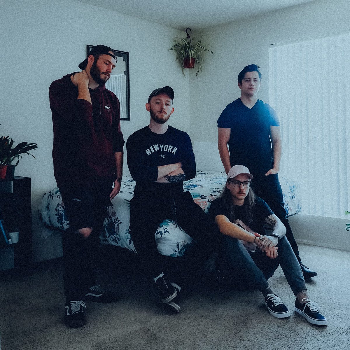 VERA REVIVE - Release New Single Video "Faint" Feat. Dana Willax (KINGDOM OF GIANTS)
insaneblog.net/2021/05/vera-r… #posthardcore