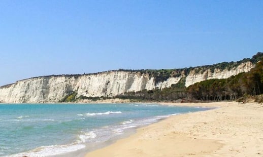 SapxMarevivo's tweet photo. Sapevi che #AdottaUnaSpiaggia è anche in #Sicilia a sostegno di quattro spiagge?
▪︎Spiaggia di Bovo Marina, #Montallegro
▪︎Spiaggia dello Stazzone, #Sciacca 
▪︎Spiaggia di Eraclea Minoa, #CattolicaEraclea 
▪︎Spiaggia di Finale di Pollina, #Palermo 
#smm21 #social4social https://t.co/6odVpKAT06
