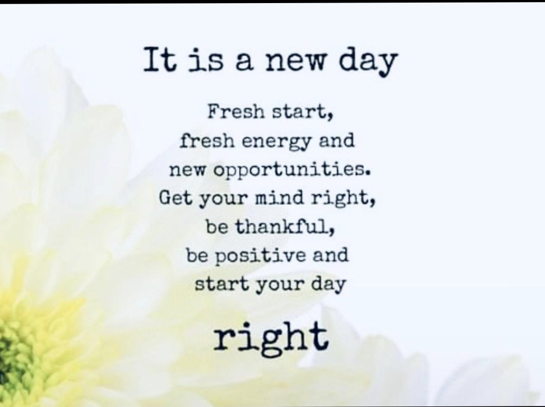 RukwezaChica's tweet photo. A fresh week. A fresh start. Be kind to yourself and those around you. As I always say 'take it easy' - go on be positive this week! It's a daily renewal of the mind kinda process, daily.โค๐๐๐ #laughloads #kindness #musingsofbelinda https://t.co/4JX4MvU9IS