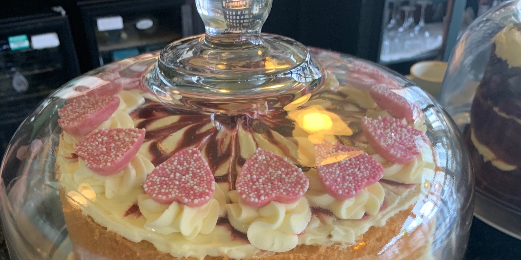 Not long now...

Till we can open our doors and welcome you in for wonderful treats including our counter full of delicious cakes.
We always have (subject to availability!) vegan, GF and classic cakes to chose from.
Come and see for yourself when we open on Weds 19th

#Brighton