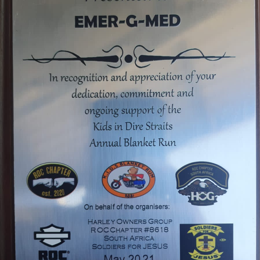 EMER_G_MED's tweet photo. 《Gauteng》#RV04, #RV07, #TM3, #A09, #A01 and #A23 assisted in the HOG K.I.D.S Annual Charity Blanket run around Gauteng on the N12, N3 and N1. Multiple bags of Blankets were donated with a successful run and no injuries on the Highway #whensecondscount https://t.co/MwknrSF4yj