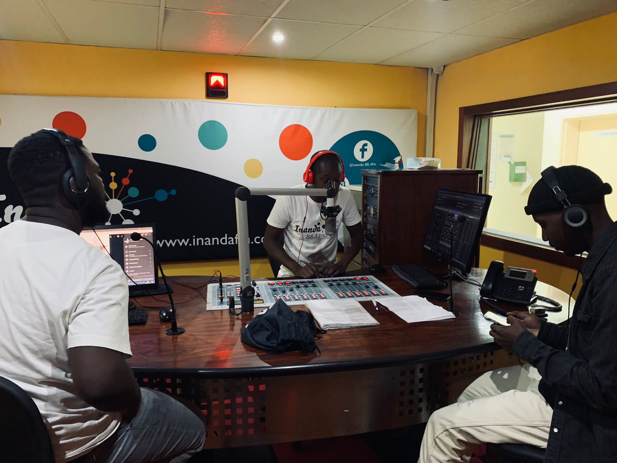 SiphoMjita_MTP's tweet photo. Bengivakashele uDude & Adeeh this Friday @inanda884fm on the Hoodup show.
Kwavuka ehlevana sebedlala #Amaphepha
https://t.co/e3lgQyVFz4 https://t.co/Ayl2jbY4qV