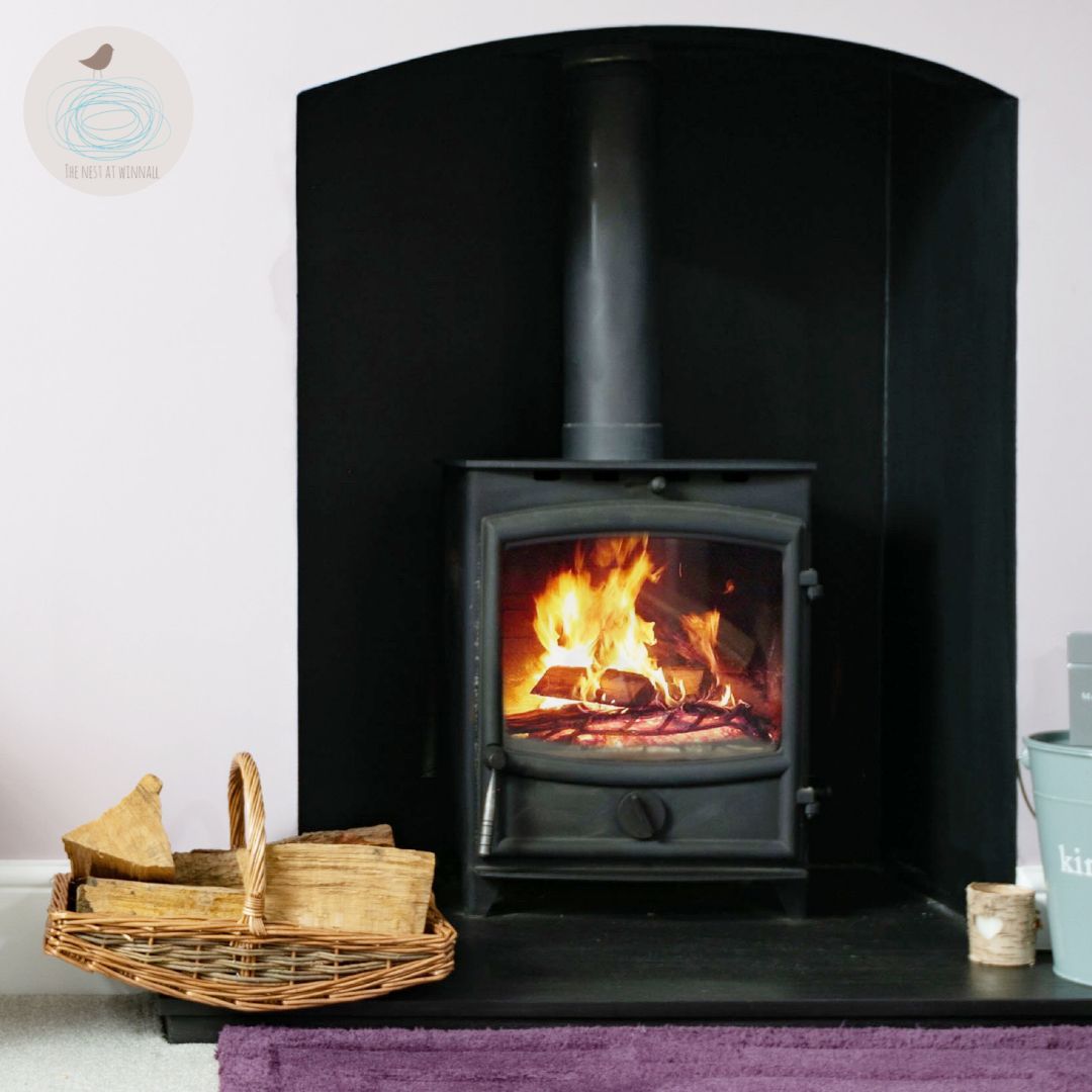 Ahhhh, #Autumn. (Yes we know it’s still Spring, but we are booked until Autumn!) 
Did you know that we have a cosy log burner in the living room at The Nest? We’ll even provide logs (first bag is free!) 
Snuggle up and relax. 🥰 🍂🍁
buff.ly/2O9p4HH 
#autumnbreak
#walking