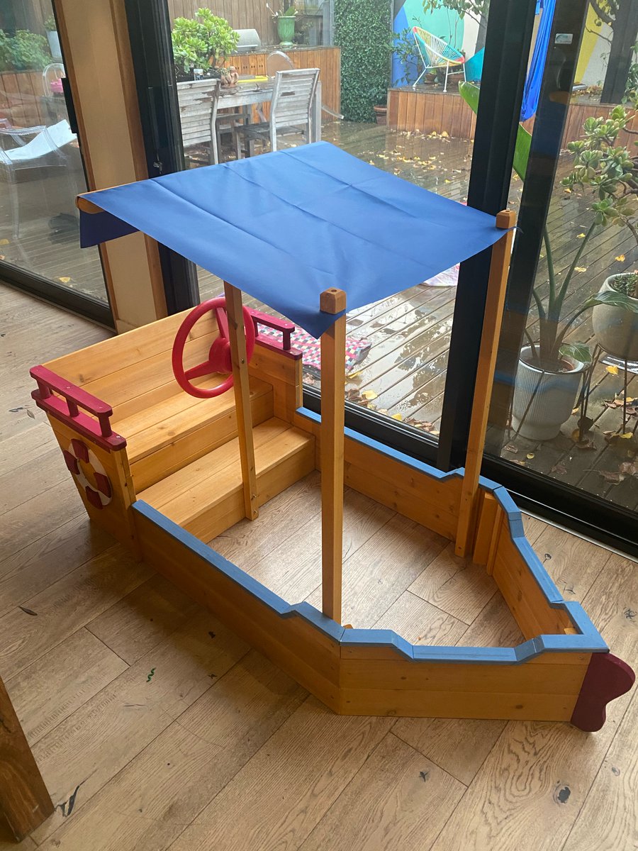 adamhillscomedy's tweet image. I spent the day building this “pirate ship” with my 7yo daughter, then cooked fish finger wraps,  watched Adventure Time with her and sang her to sleep with an Elbow song. “One day like this a year will see me right.”